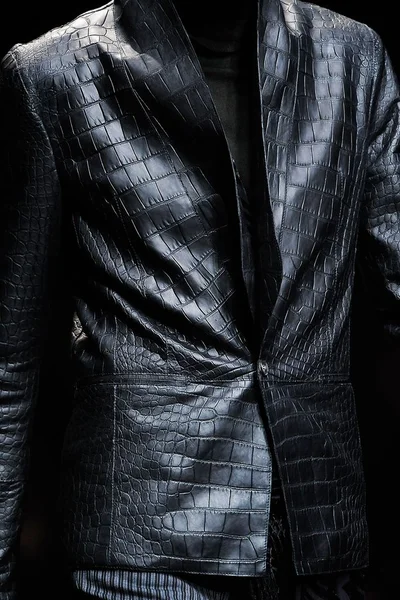 Look 50